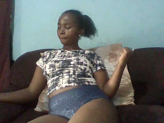 Afrikashee live cam on BongaCams