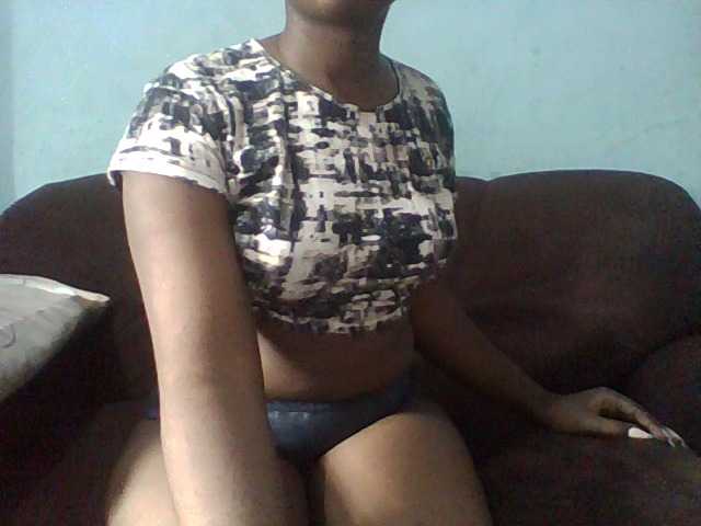 Afrikashee live cam on BongaCams