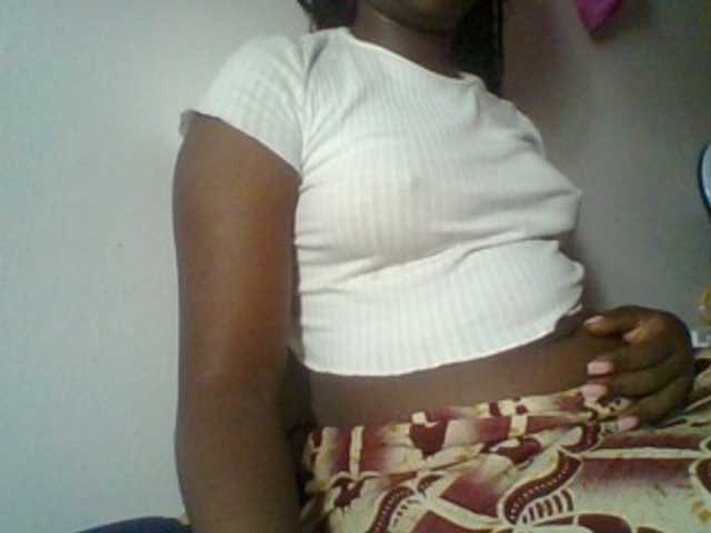 Afrikashee live cam on BongaCams