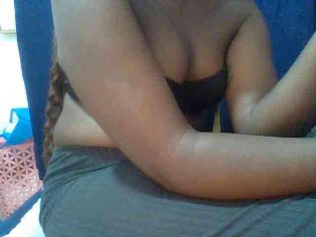 Model: Afrikashee