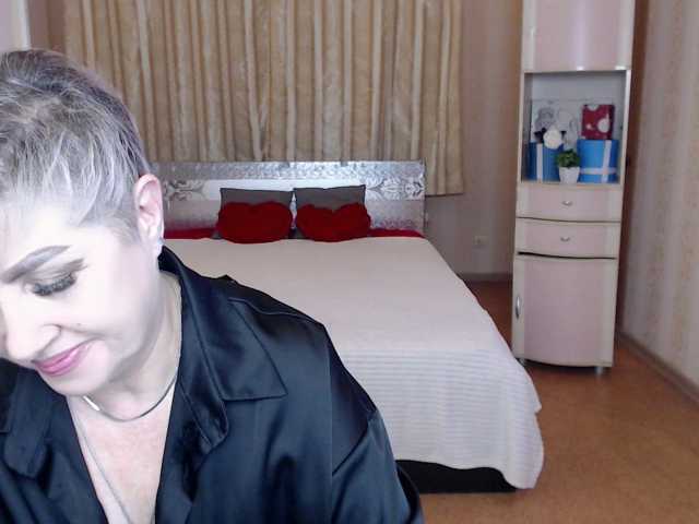 sexy-milffa live cam on BongaCams