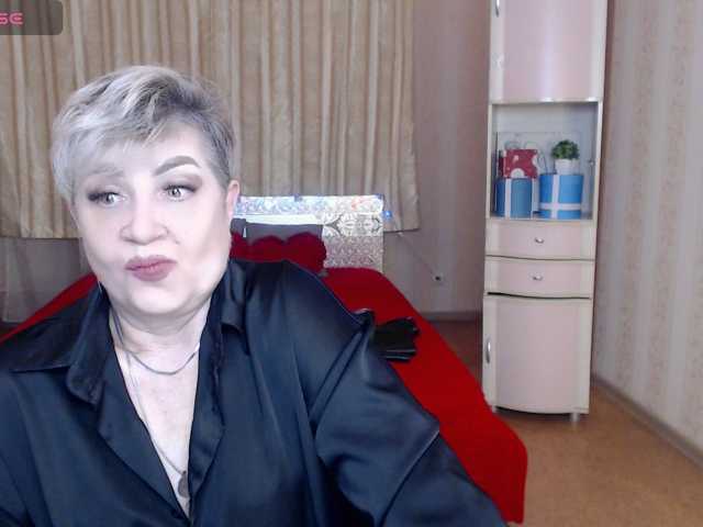 sexy-milffa, en directo ahora en BongaCams