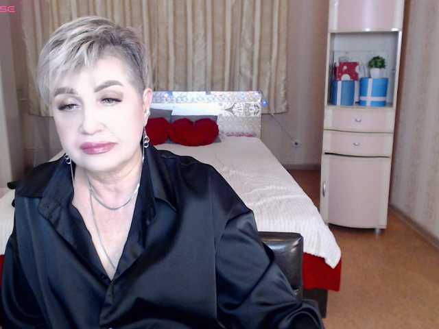 sexy-milffa live cam preview