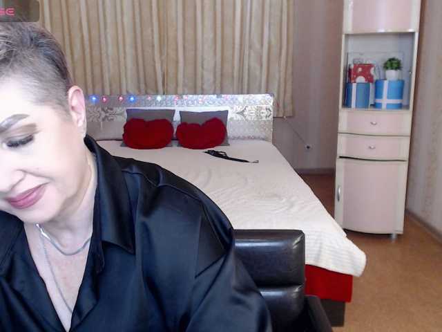 sexy-milffa, en vivo ahora en BongaCams