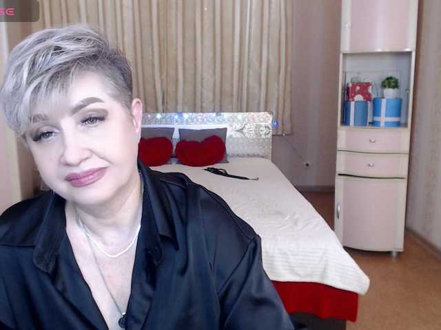 sexy-milffa, en vivo ahora en BongaCams