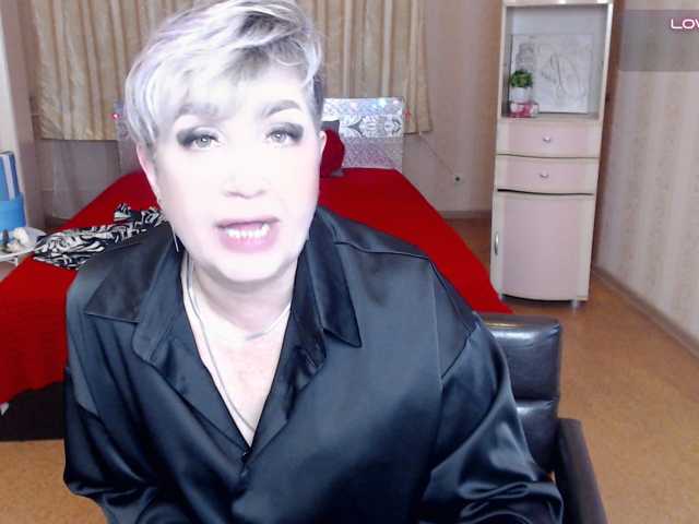 sexy-milffa live cam on BongaCams