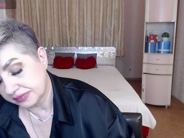 sexy-milffa, en vivo ahora en BongaCams