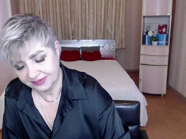 sexy-milffa live cam on BongaCams
