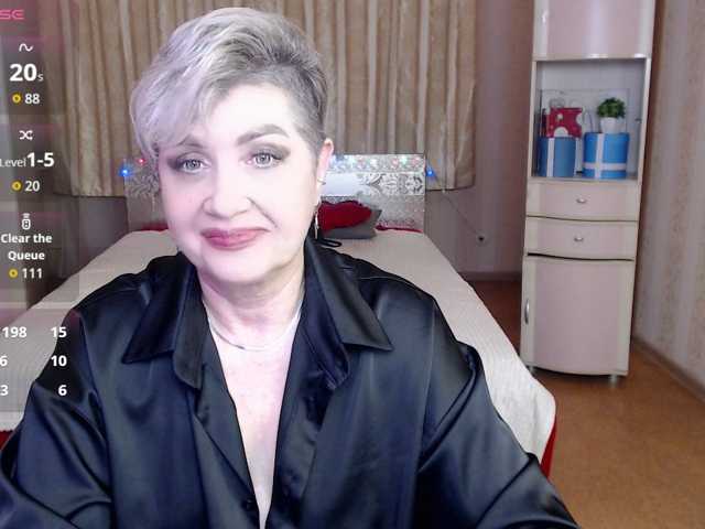 sexy-milffa live cam preview