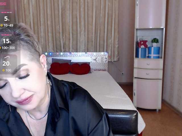 sexy-milffa live cam preview