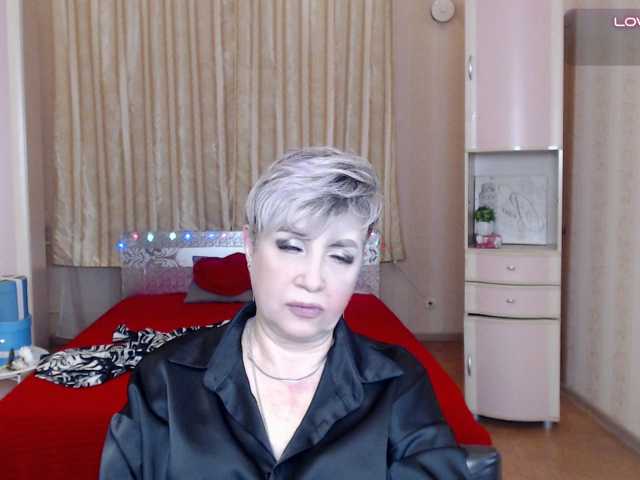 sexy-milffa live cam on BongaCams