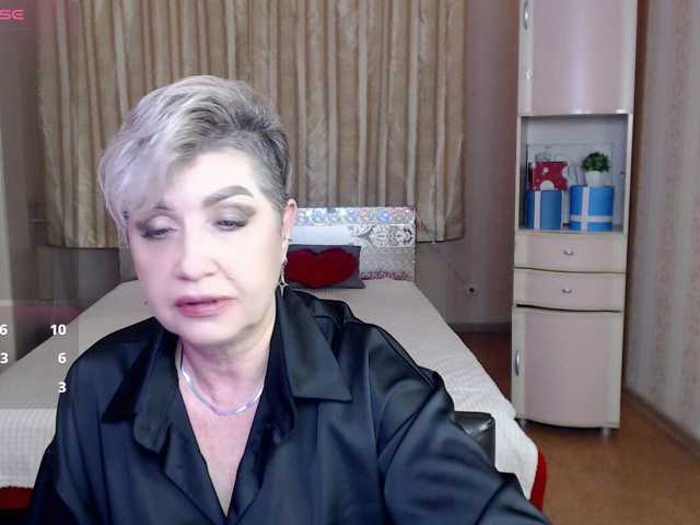 sexy-milffa live cam preview
