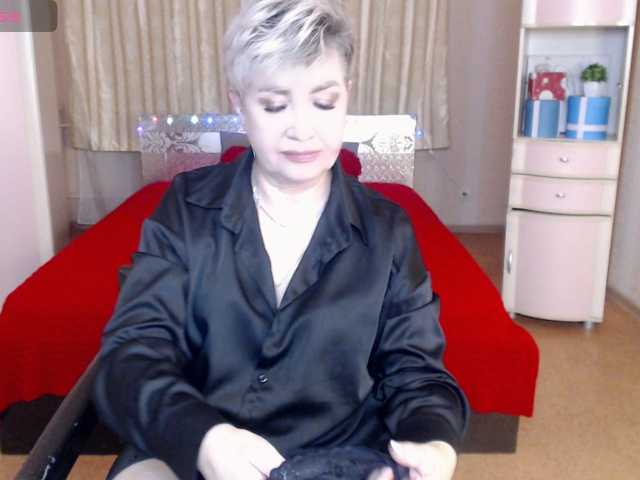 sexy-milffa, live now on BongaCams