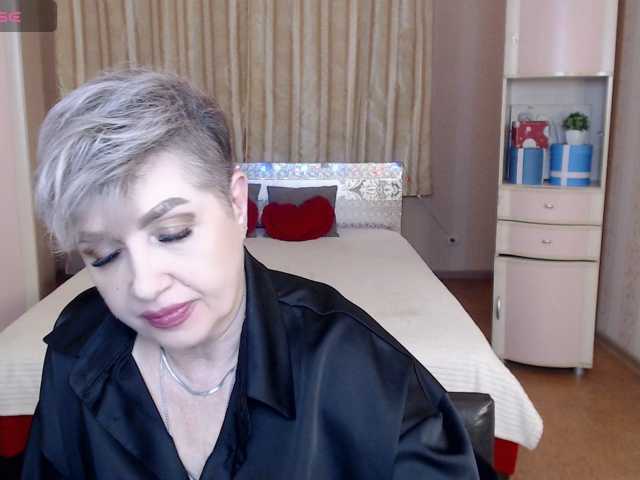 sexy-milffa live cam preview