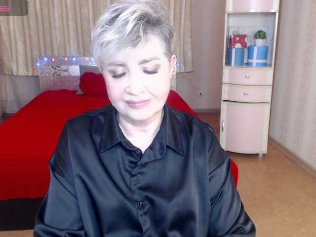 sexy-milffa live cam preview