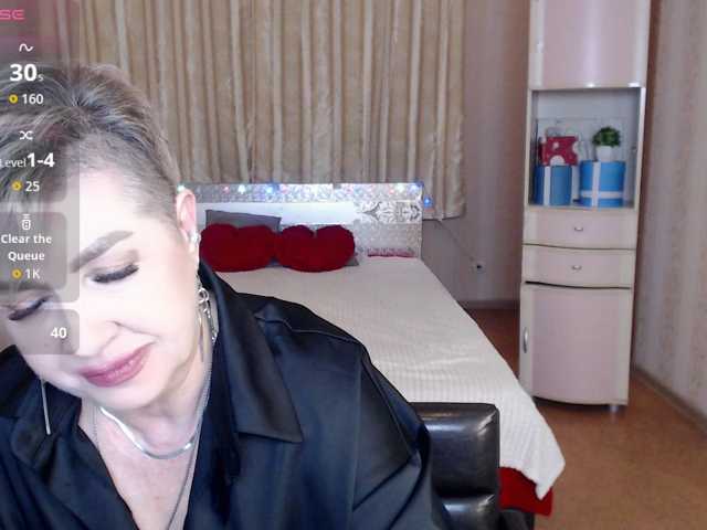 sexy-milffa live cam preview