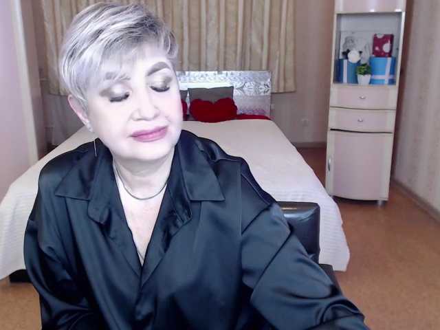 sexy-milffa live cam on BongaCams