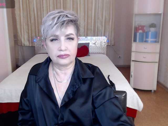sexy-milffa live cam preview