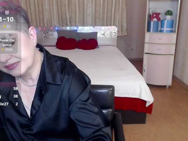 sexy-milffa live cam preview
