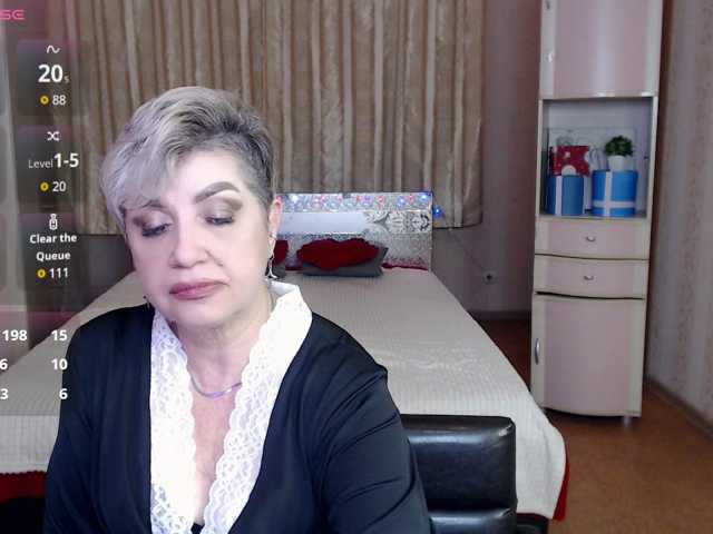 sexy-milffa live cam preview