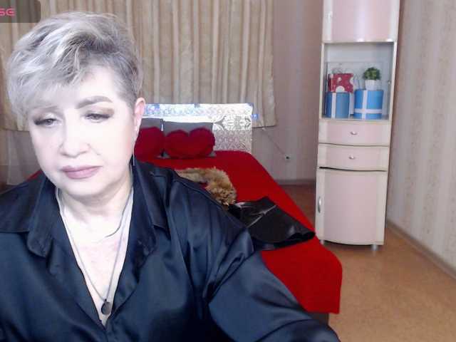 sexy-milffa, en directo ahora en BongaCams