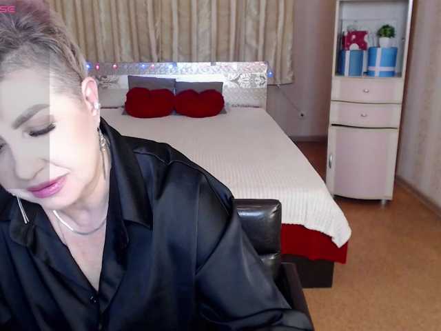 sexy-milffa live cam