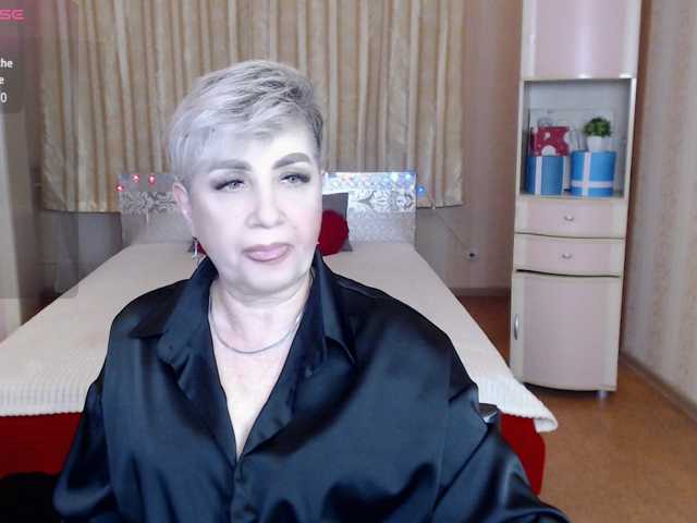 sexy-milffa live cam preview