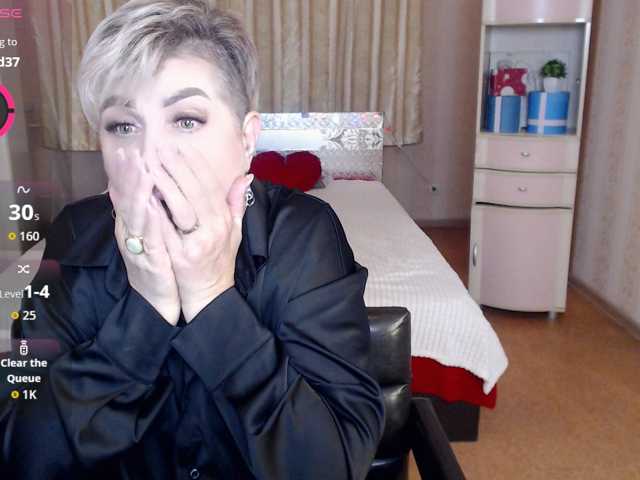 sexy-milffa live cam preview