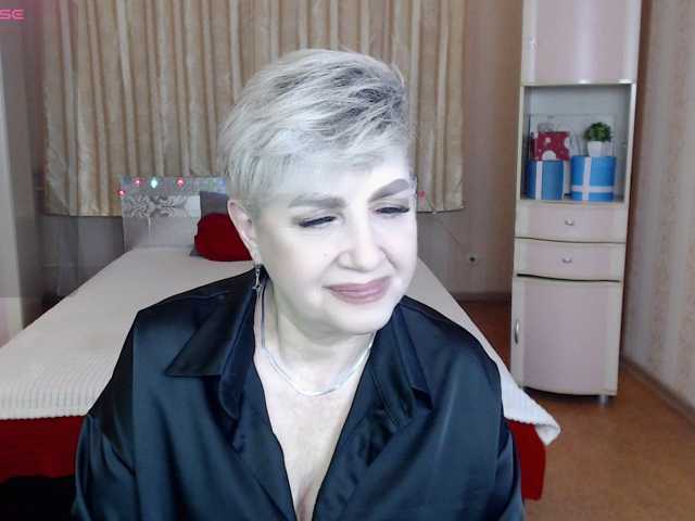 sexy-milffa live cam preview