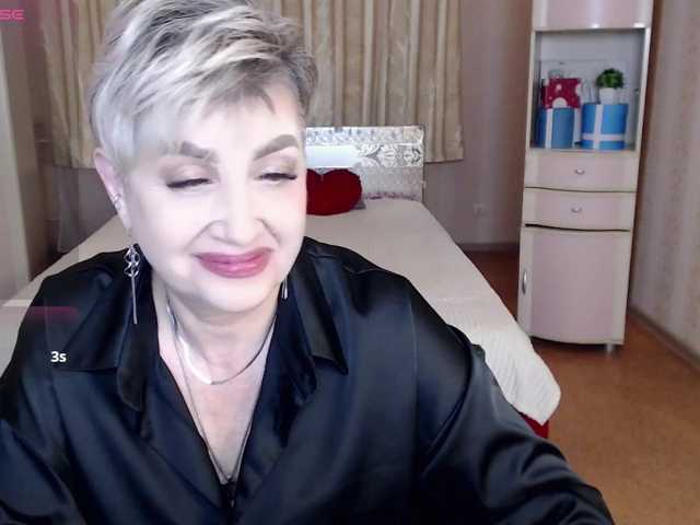 sexy-milffa live cam preview