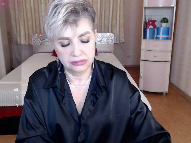 sexy-milffa live cam preview