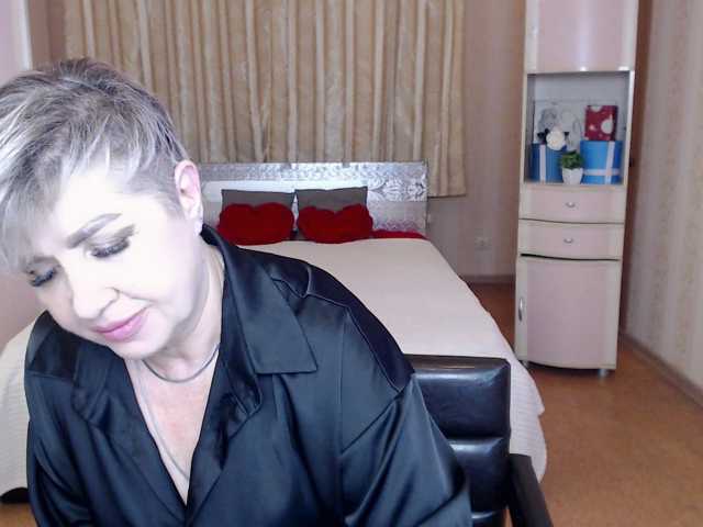 sexy-milffa live cam preview