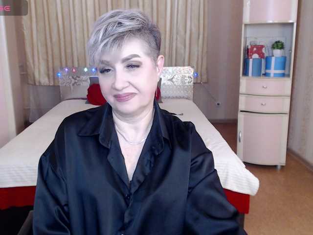 sexy-milffa, live now on BongaCams
