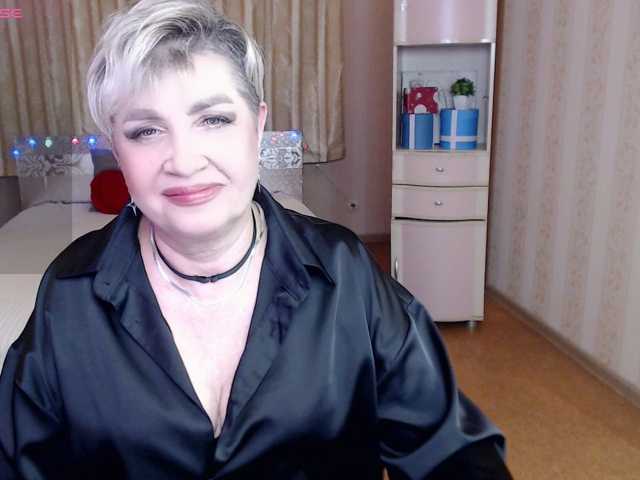 sexy-milffa live cam on BongaCams