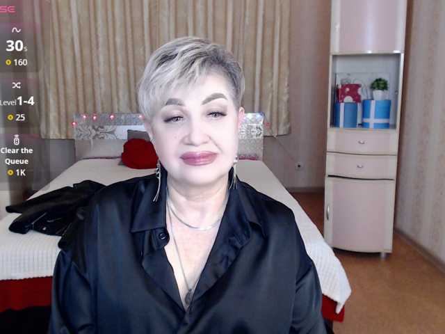 sexy-milffa live cam preview
