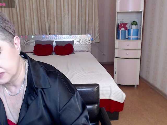 sexy-milffa, en vivo ahora en BongaCams
