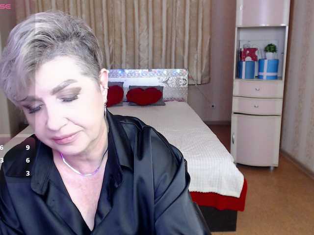 sexy-milffa live cam preview