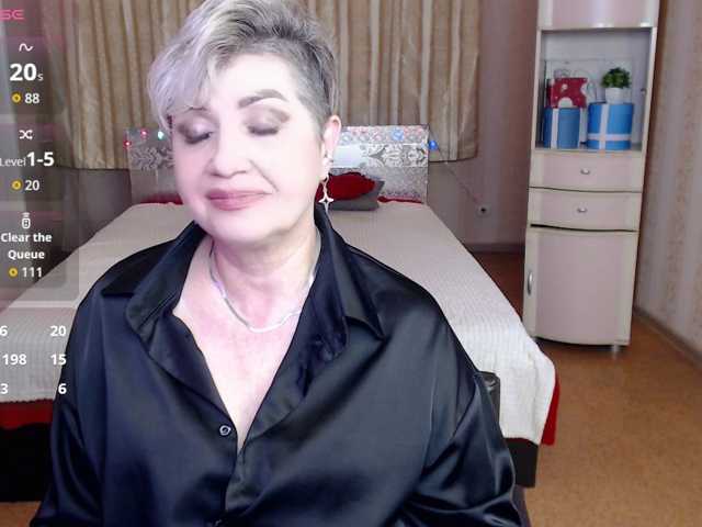sexy-milffa live cam preview