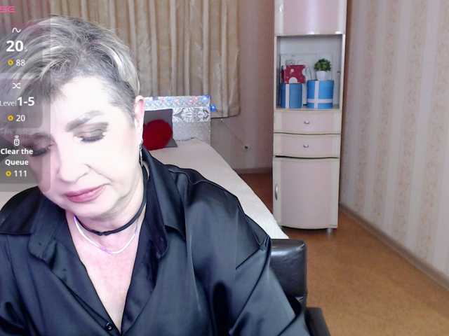 sexy-milffa live cam on BongaCams