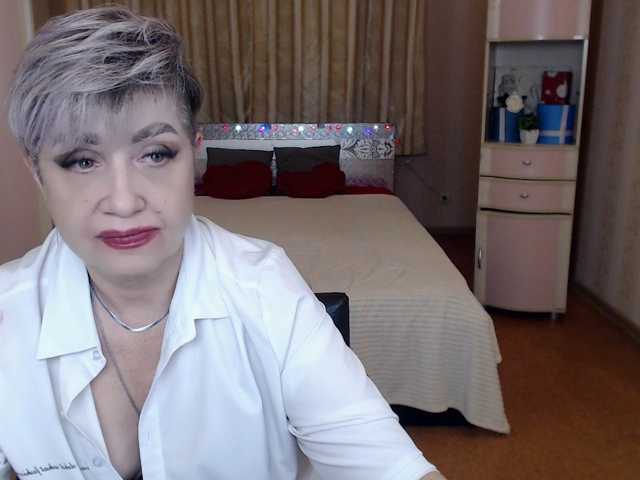 sexy-milffa live cam on BongaCams