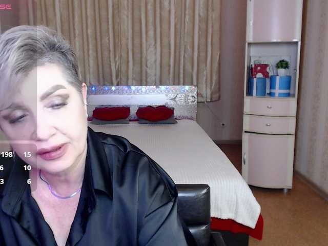 sexy-milffa live cam on BongaCams