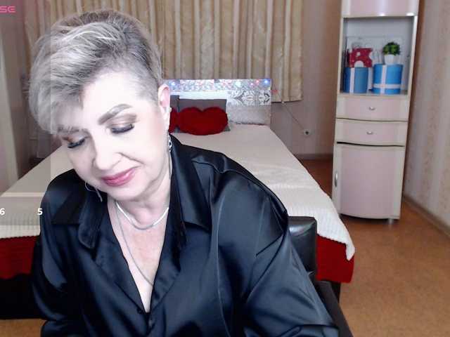 sexy-milffa live cam preview