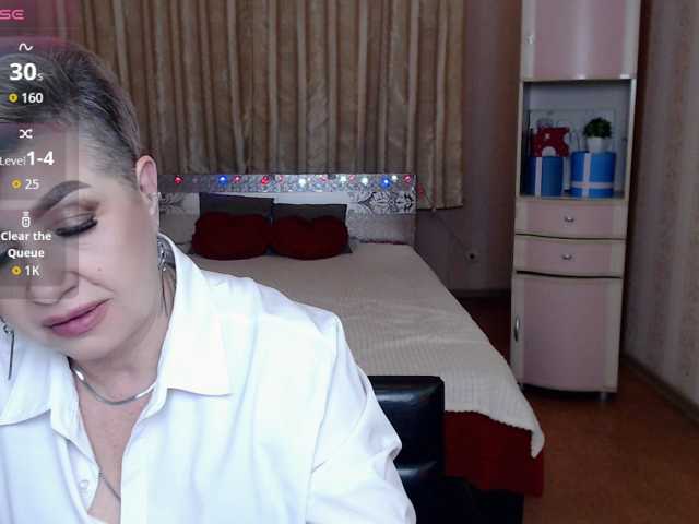 sexy-milffa live cam on BongaCams