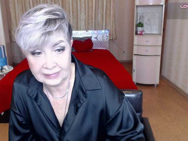 sexy-milffa live cam on BongaCams