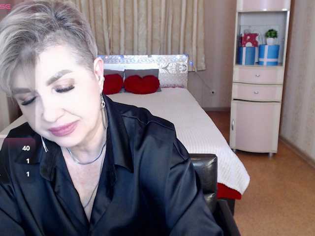 sexy-milffa live cam preview