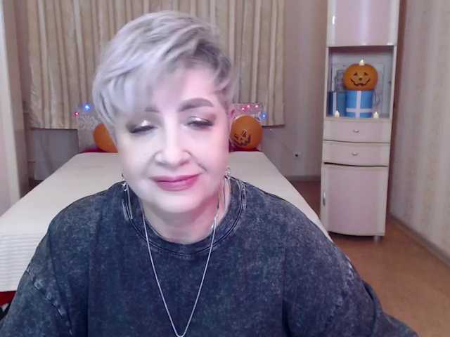 sexy-milffa live cam preview