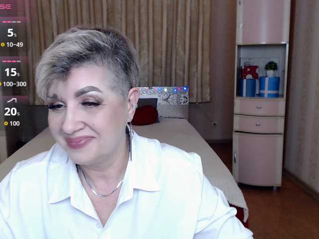 sexy-milffa live cam preview