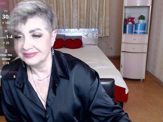 sexy-milffa live cam preview