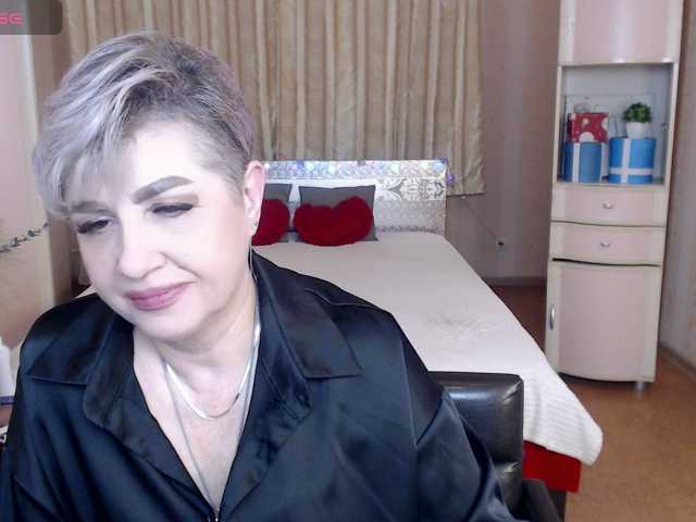sexy-milffa, en vivo ahora en BongaCams