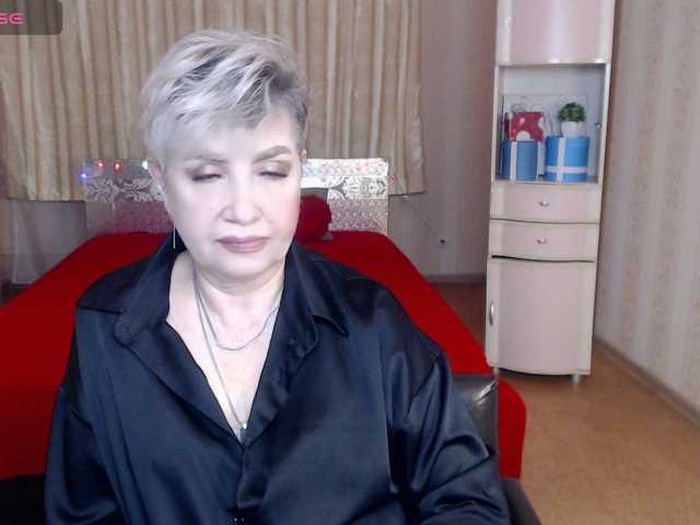 sexy-milffa live cam preview